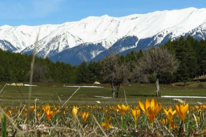 Bursa’ya yağmur, Uludağ’a kar geliyor