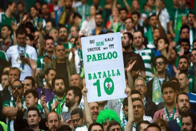 Bursaspor taraftarı Pablo Martin Batalla’yı unutmadı