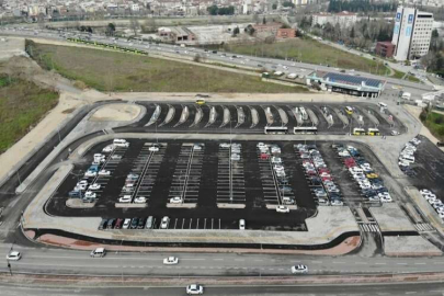 Ücretsiz otoparklar ve park et devam et uygulaması trafiğe neşter oldu