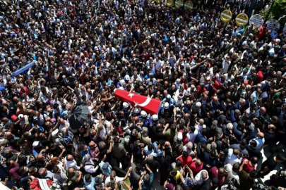 Cüneyt Arkın son yolculuğuna uğurlandı