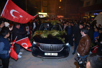 Sındırgı’da binlerce vatandaş Togg için buluştu