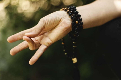 Metabolizmayı hızlandırmak ‘elinizde’ ‘Surya Mudra’yı keşfedin