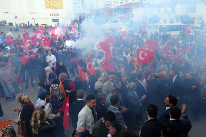 Cumhurbaşkanı Erdoğan'ın seçim zaferi tüm yurtta coşkuyla kutlanıyor