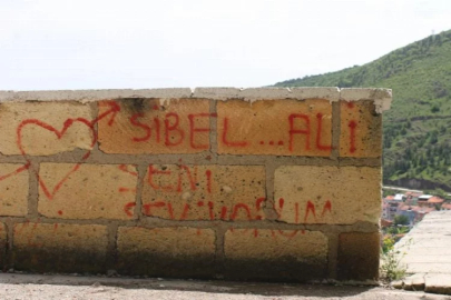 Yerden 226 metre yükseklikte vandallık