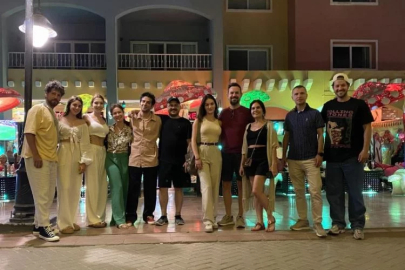 Türk oyunculardan Kızıldeniz’de tatil keyfi