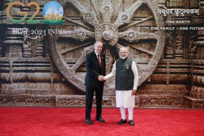 Cumhurbaşkanı Erdoğan, G20 zirvesinde Modi tarafından karşılandı