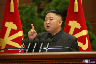 Kuzey Kore lideri Kim'i taşıyan zırhlı tren Rusya'ya vardı