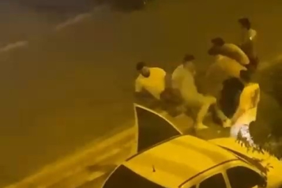 Bursa’da sokak ortasında tekme tokat kavga...