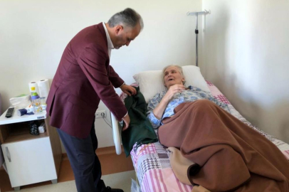 Başkan Aktaş’tan Sayide teyzeye sürpriz ziyaret
