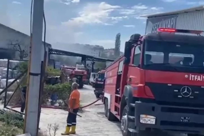 Bursa'da malzeme deposunda yangın