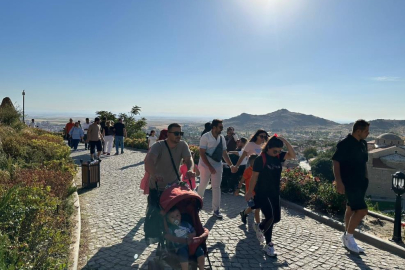 Sivrihisar'a turist akını devam ediyor
