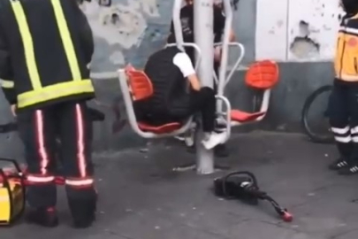 Spor aletine sıkışan genci itfaiye ekipleri böyle kurtardı