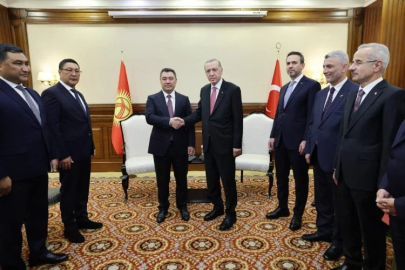 Cumhurbaşkanı Erdoğan mevkidaşı Caparov ile görüştü