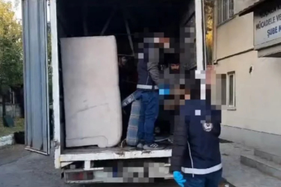 Çizdiği resimleri satarak depremde kaybettiği ablası ve eniştesi için kütüphane yaptırdı