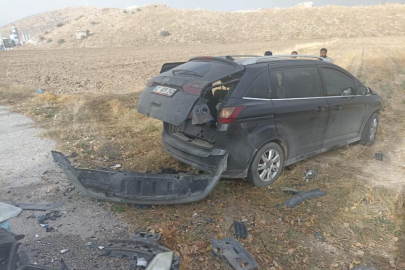 İki otomobilin çarpıştığı kazada 8 kişi yaralandı