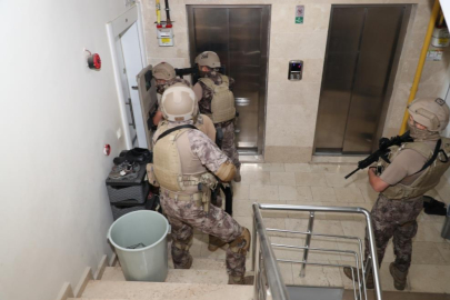 Mersin'de terör örgütlerine operasyon: 6 gözaltı