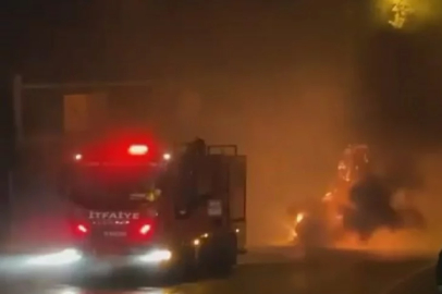 Bursa’da seyir halindeki otomobil alev alev yandı