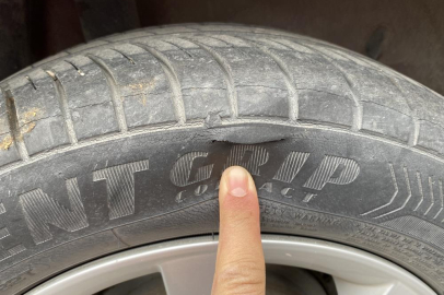 Küçükçekmece’de 17 tane aracın lastiği kesildi