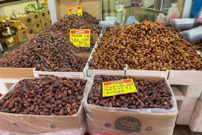 Ramazan'ın vazgeçilmezi hurma tezgahlarda yerini aldı