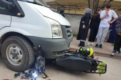 Bursa'da polisten kaçarken kaza yaptı: 2 yaralı