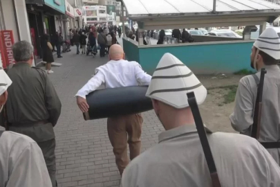 Çanakkale Zaferi’nin 109. yılına özel gösteri Bursa sokaklarında beğeni topladı