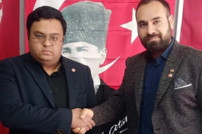 CHP’den 2 haftada 2 kez istifa etti