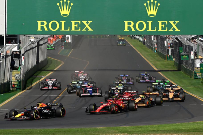 Avustralya Grand Prix'sini Carlos Sainz kazandı