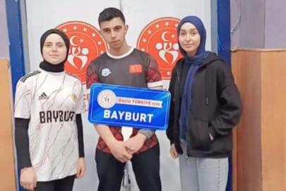 Türkiye bilek güreşi ikincisi Bayburt’tan