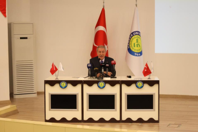 Hulusi Akar: “Son terörist etkisiz hale gelene kadar bu olay bitmeyecek”