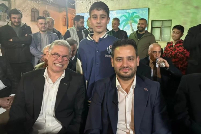 Bursa'da AK Parti ve CHP adayları iftarında bir araya geldi