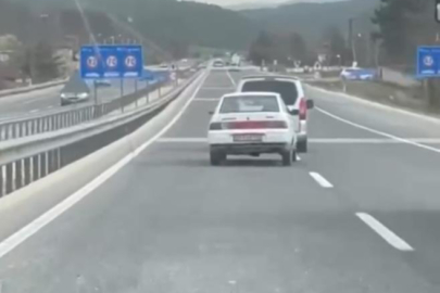 Şehirlerarası yolda bozulan otomobili böyle çekti