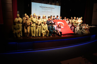 Türkiye'de ilk defa yazılan 'Bir Destandır Kut'ül Amare' tiyatrosu sahnelendi