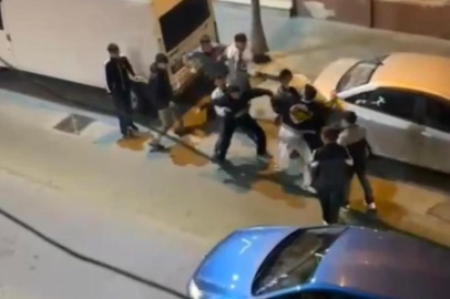 İstanbul’da sokakta yumruklu kavgalar kamerada