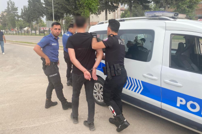 Sahte komiser, gerçek polislere yakalandı
