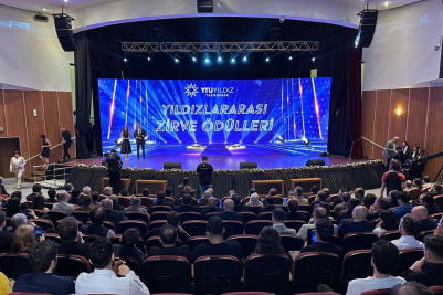 ‘Yıldızlararası Zirve Ödülleri' verildi