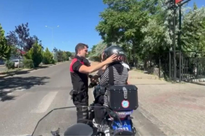 Kimliğini unutan öğrencinin imdadına Yunus polisleri yetişti