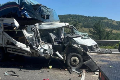 Bursa'da kamyonet kazası: 2 yaralı