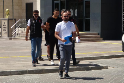 Cinnet geçiren şahıs kayınpederini öldürdü, eşini ve 3 kişiyi yaraladı