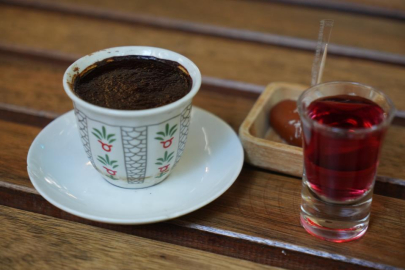 135 yıllık kahve kültürü Bursa'daki tarihi handa yaşatılıyor