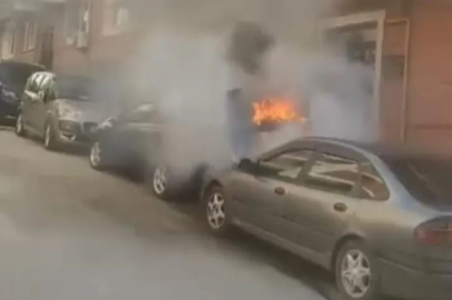 Bursa'da park halindeki otomobil alevlere teslim oldu