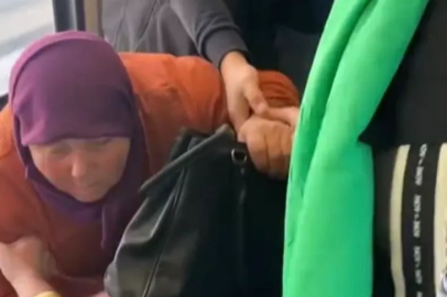 Bursa'da yaşlı kadın, toplu taşımada baygınlık geçirdi