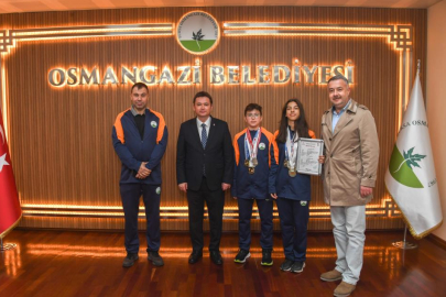 Başkan Aydın şampiyon sporcuları ağırladı