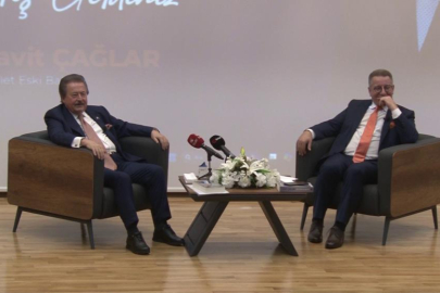 Çağlar: "Üniversiteler hayata başlayan insanların yol çizeceği fabrikalardır"