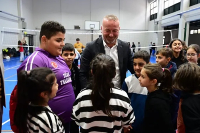 Karacabey'de okullara spor desteği devam ediyor