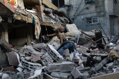 Gazze'de can kaybı 44 bin 976'ya yükseldi