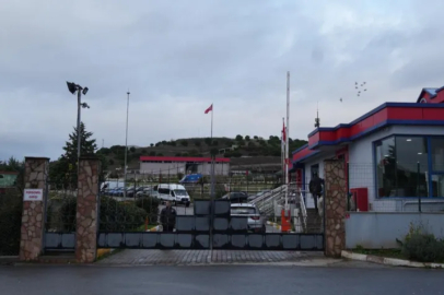 11 kişinin hayatını kaybettiği fabrika sessizliğe büründü