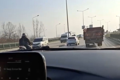 Sosyal medya için görüntü çekerken kazayı çekti