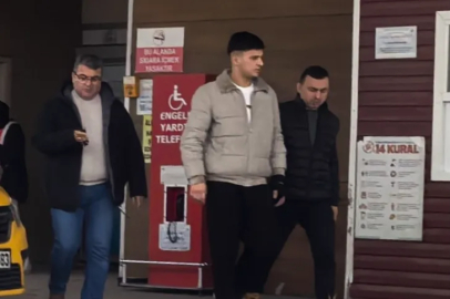 Bursa'da kavgayı ayırmaya çalışırken bıçaklandı