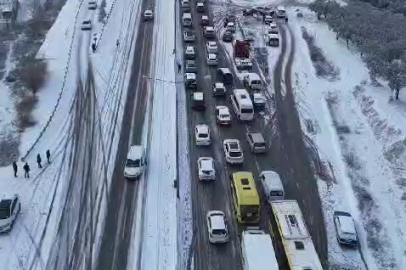 Bursa'da kardan kapanan Mudanya yolu açıldı