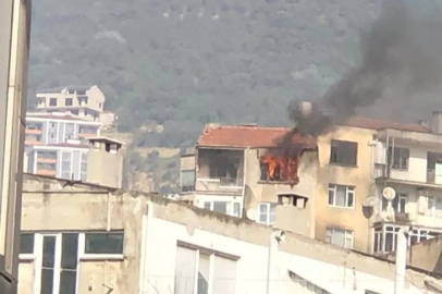 Gemlik’te boş daire alev alev yandı